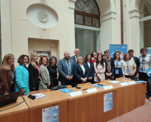 ABRUZZO PROGETTI: “AL LAVORO PER DARE CONTINUITÀ AL SERVIZIO OLTRE IL PNRR”. CON LA TAPPA DI TERAMO SI CONCLUDE IL TOUR REGIONALE “PUNTO DIGITALE FACILE”
